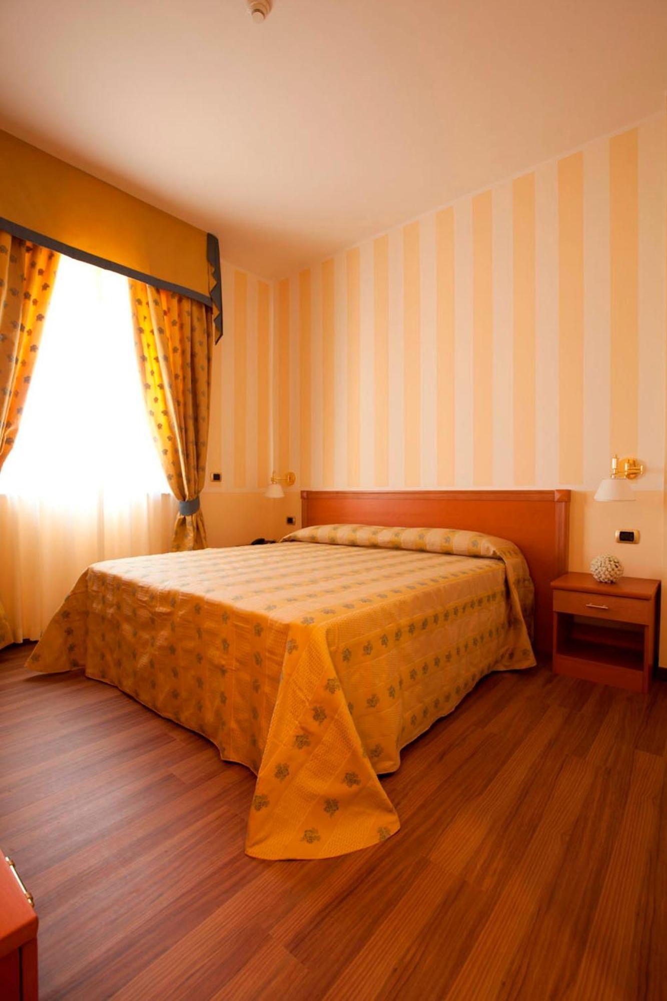 Park Hotel Elizabeth Mariotto Екстер'єр фото